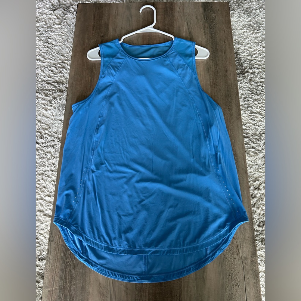 NWOT Lululemon Sculpt Tank )best for size 10-14) pool party blue * 19.5” ptp